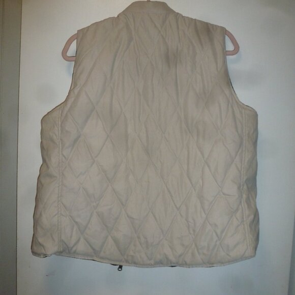 Reversible Vest - Picture 4 of 15